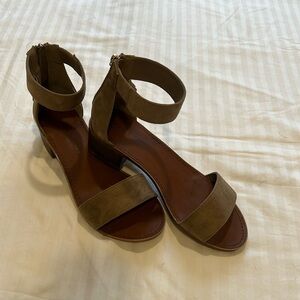 Open-Toe Sandal 1 in Heel